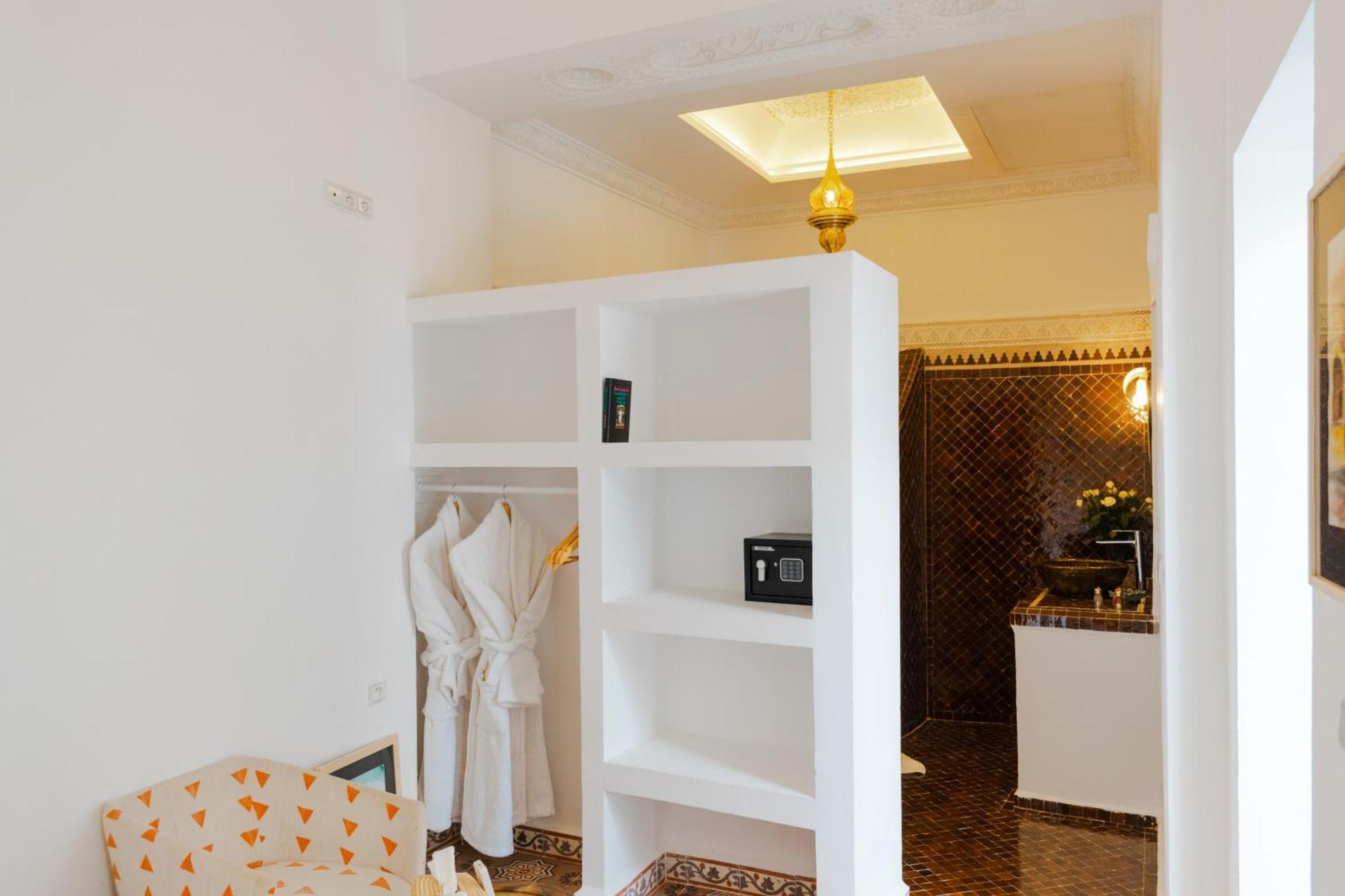 Boutique Hotel La Maison Darts Et Medicine Marrakesh Exterior photo